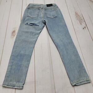 UNiF cheeky butt cut high rise jeans skinny tapered distressed ripped Twerk